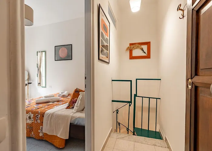 Escape - By Viva Domus Roma
